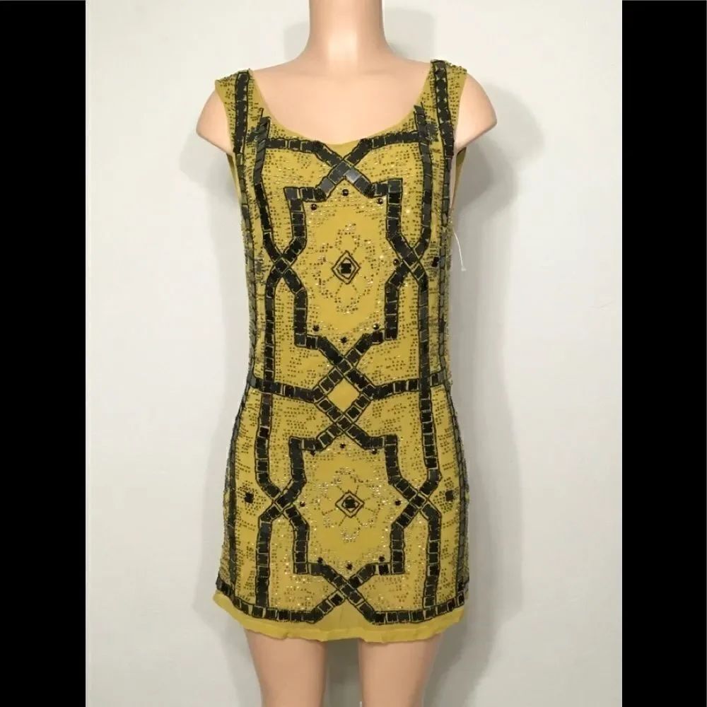 New. Speak Easy Beaded dress. Size O. RUNS SMALL. Retails $249 - Picture 2 of 8